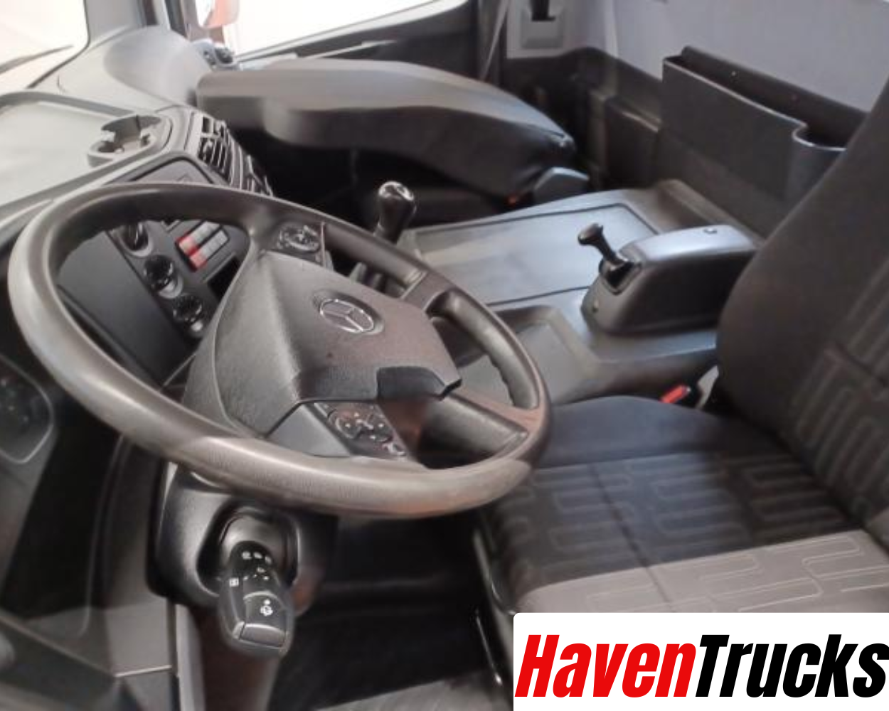 Mercedes-Benz Atego 818 K 4x2 Three-Way Dump Truck - Image 4