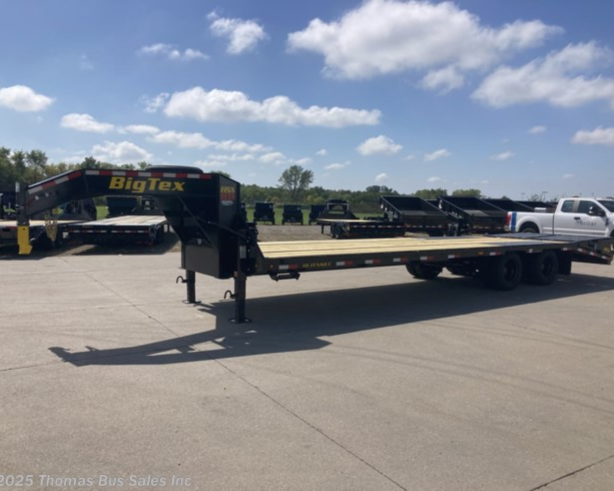 2025 Big Tex 22GN Heavy-Duty Tandem Dual Gooseneck Flatbed Trailer (25+5) - Image 2