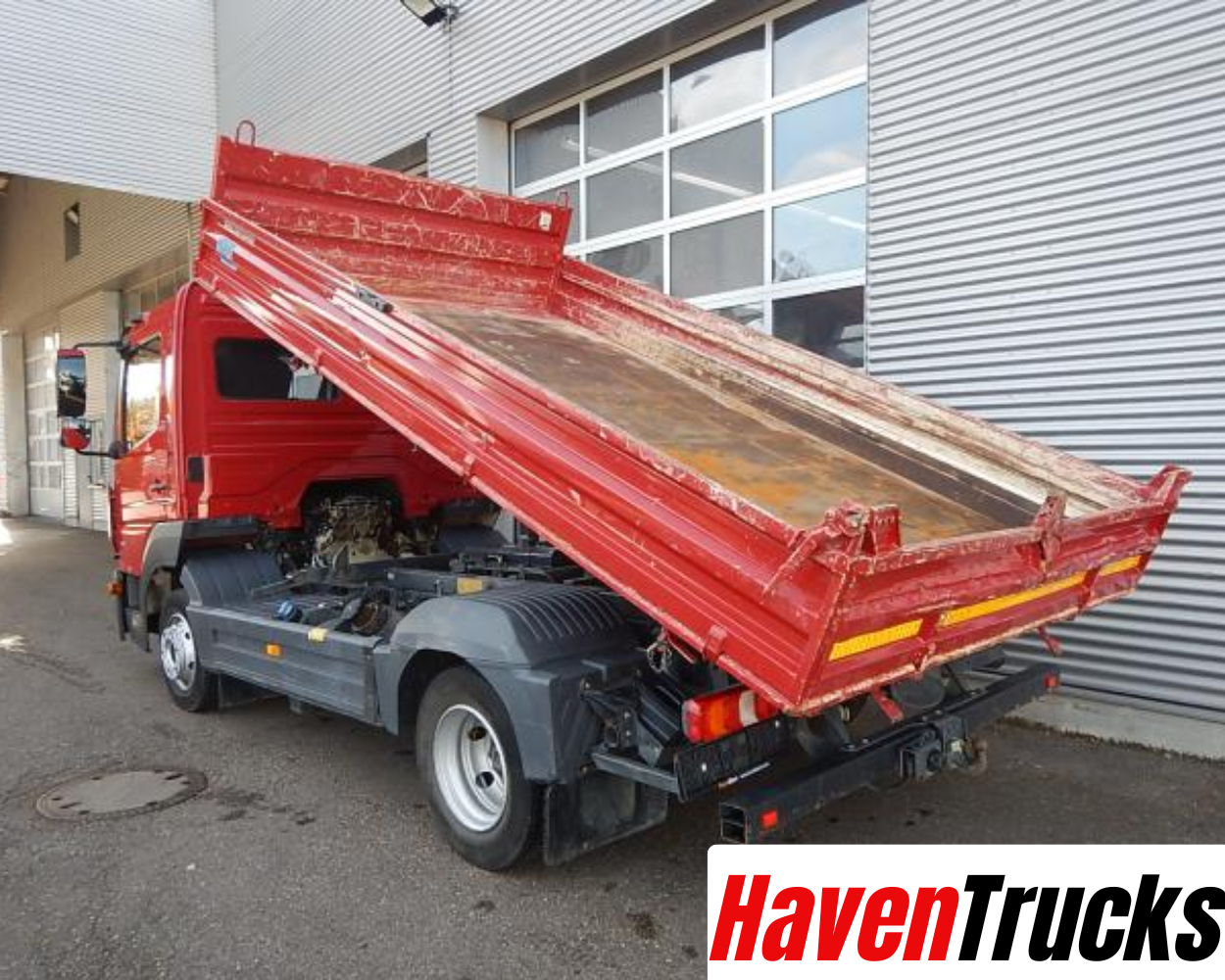 Mercedes-Benz Atego 818 K 4x2 Three-Way Dump Truck (Ruby Red) - Image 2
