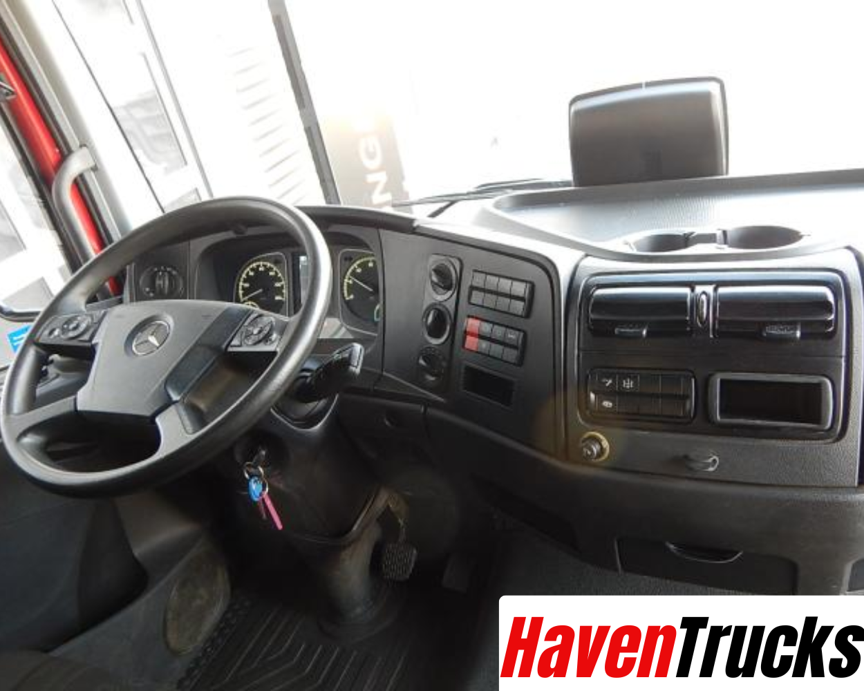 Mercedes-Benz Atego 818 K 4x2 Three-Way Dump Truck (Ruby Red) - Image 6