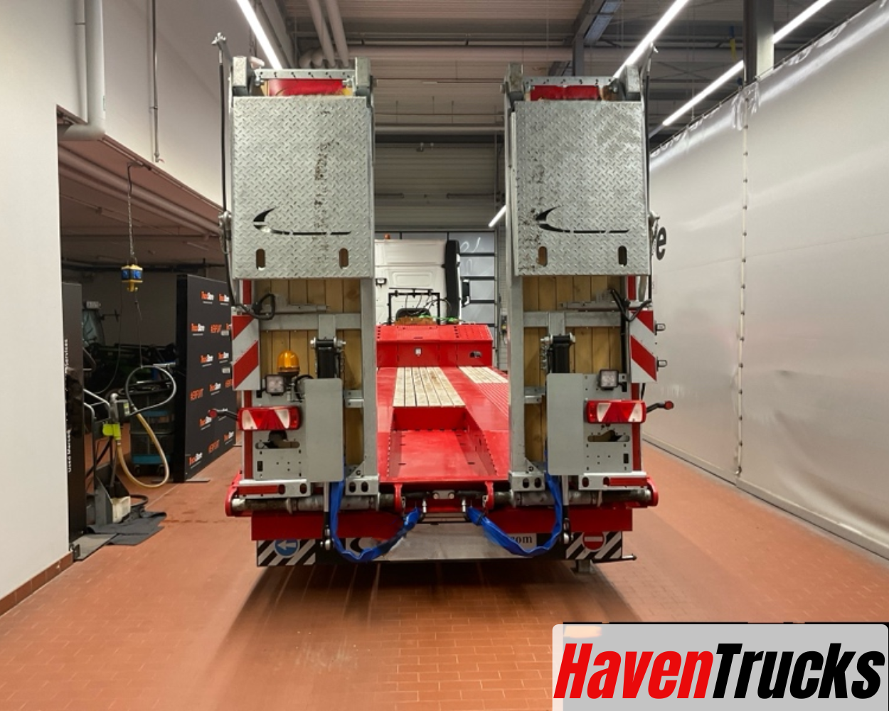 SDS 470 Heavy-Duty Gooseneck Semitrailer - Image 4