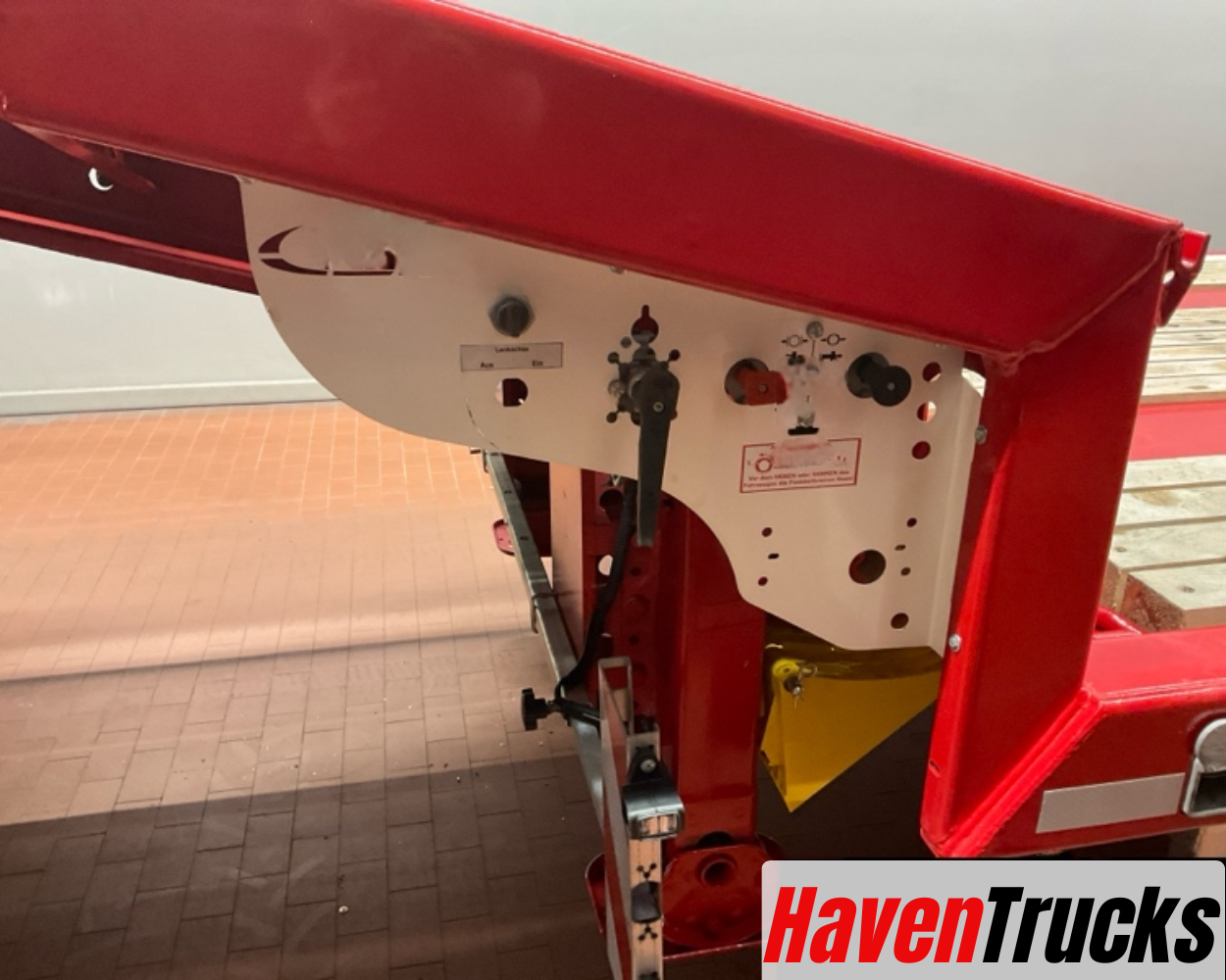 SDS 470 Heavy-Duty Gooseneck Semitrailer - Image 6